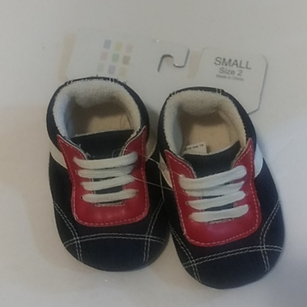 Absorbs Baby Boy Crib Sneakers Size 2